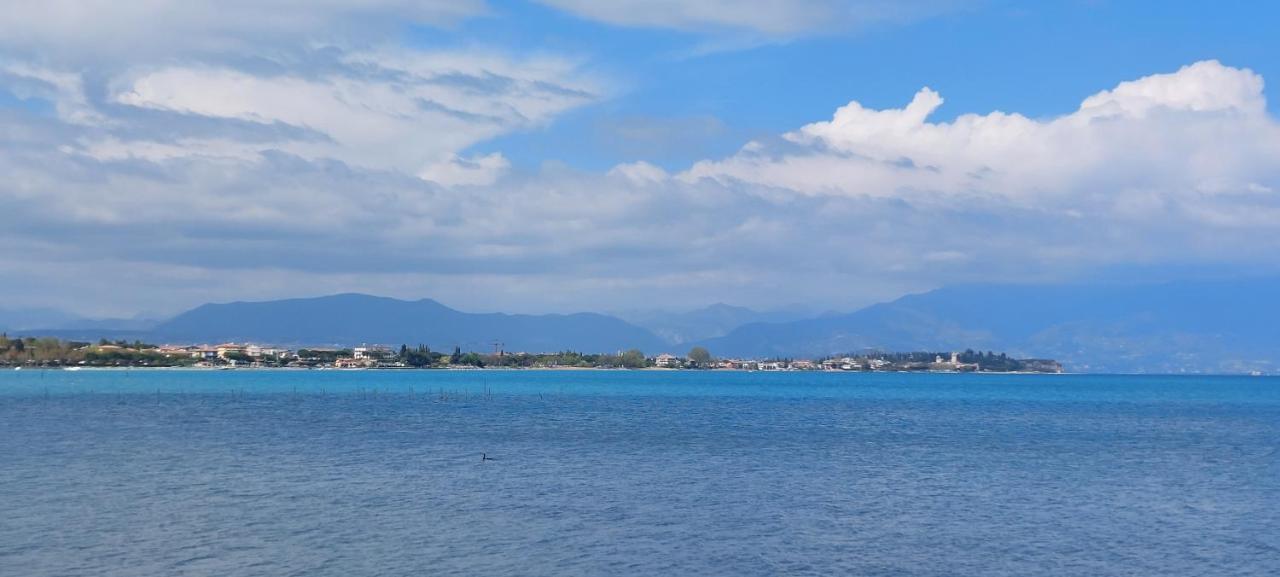 Sorridi Al Lago Сирмионе Экстерьер фото
